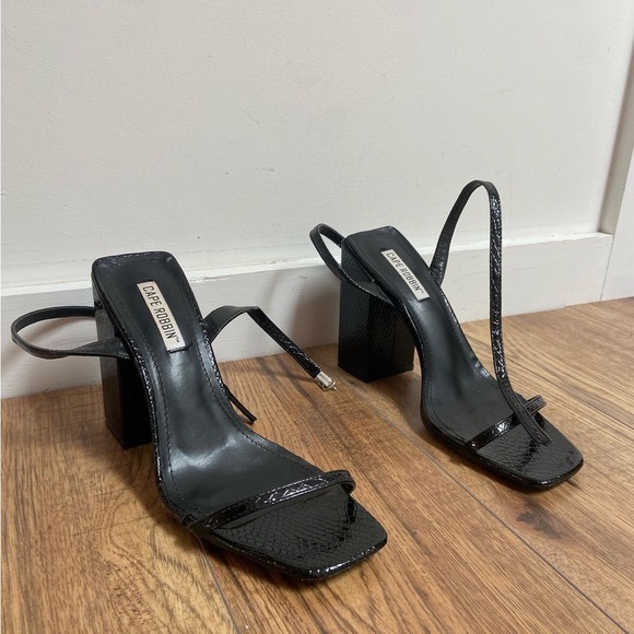 Black snakeskin heels - Picture 3 of 3